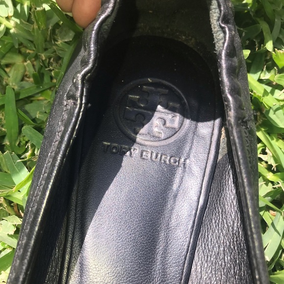 Black Reva Tory Burch Flats. - Picture 5 of 7